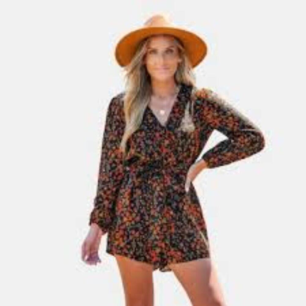 VICI NEW BLACK MULTI COLOR FLORAL ROMPER WITH LACE BACK PANEL SIZE SMALL